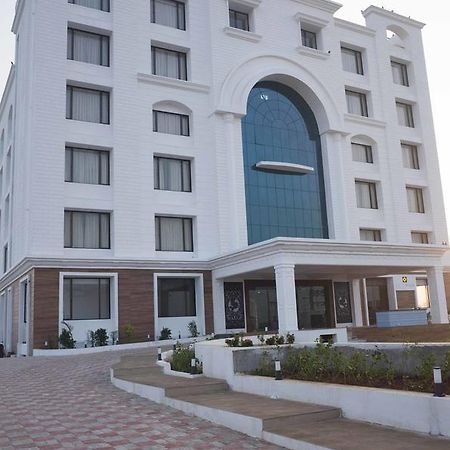 Cygnett Inn Dwarka  Ngoại thất bức ảnh