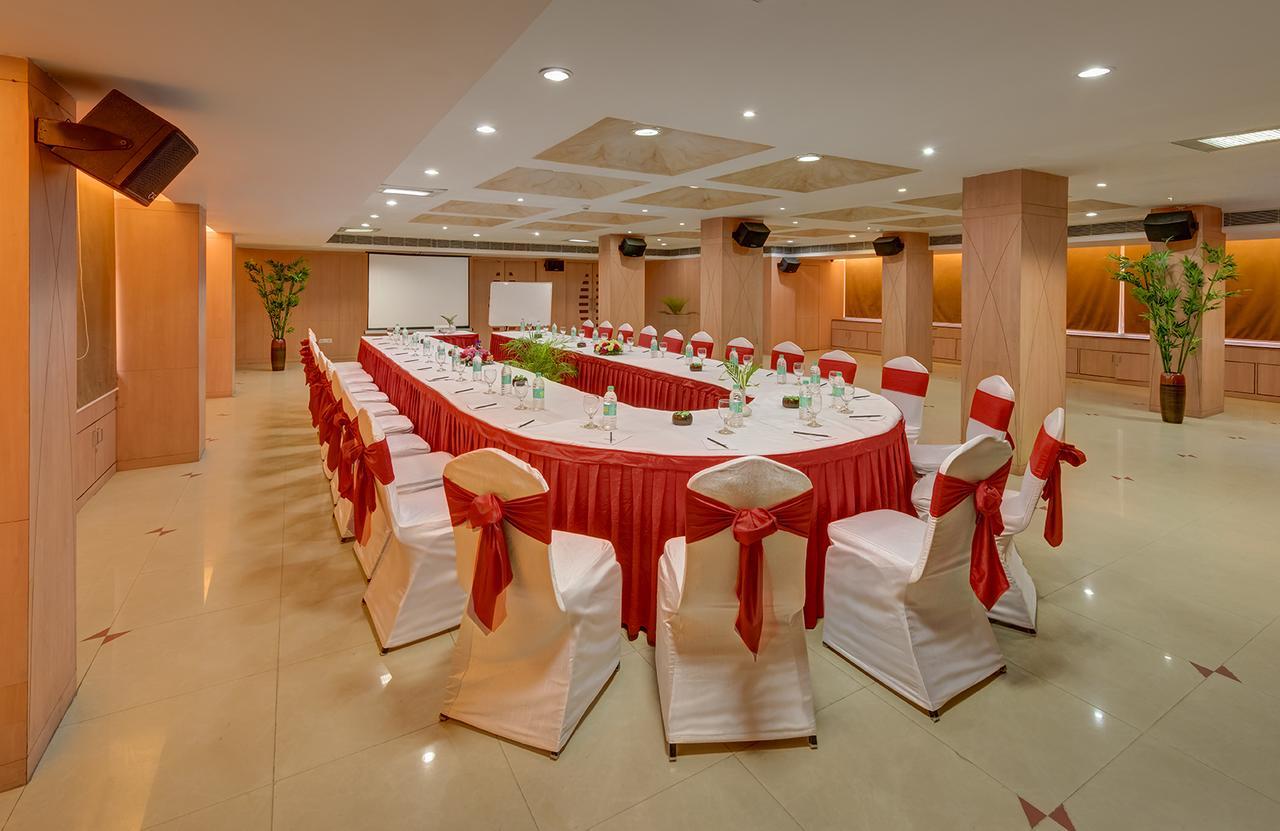 Cygnett Inn Dwarka  Ngoại thất bức ảnh